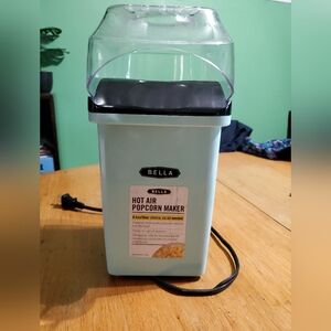 Bella popcorn maker Brand New No Box